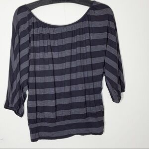 Express wide neck stripe blouse. 3/4 sleeves.